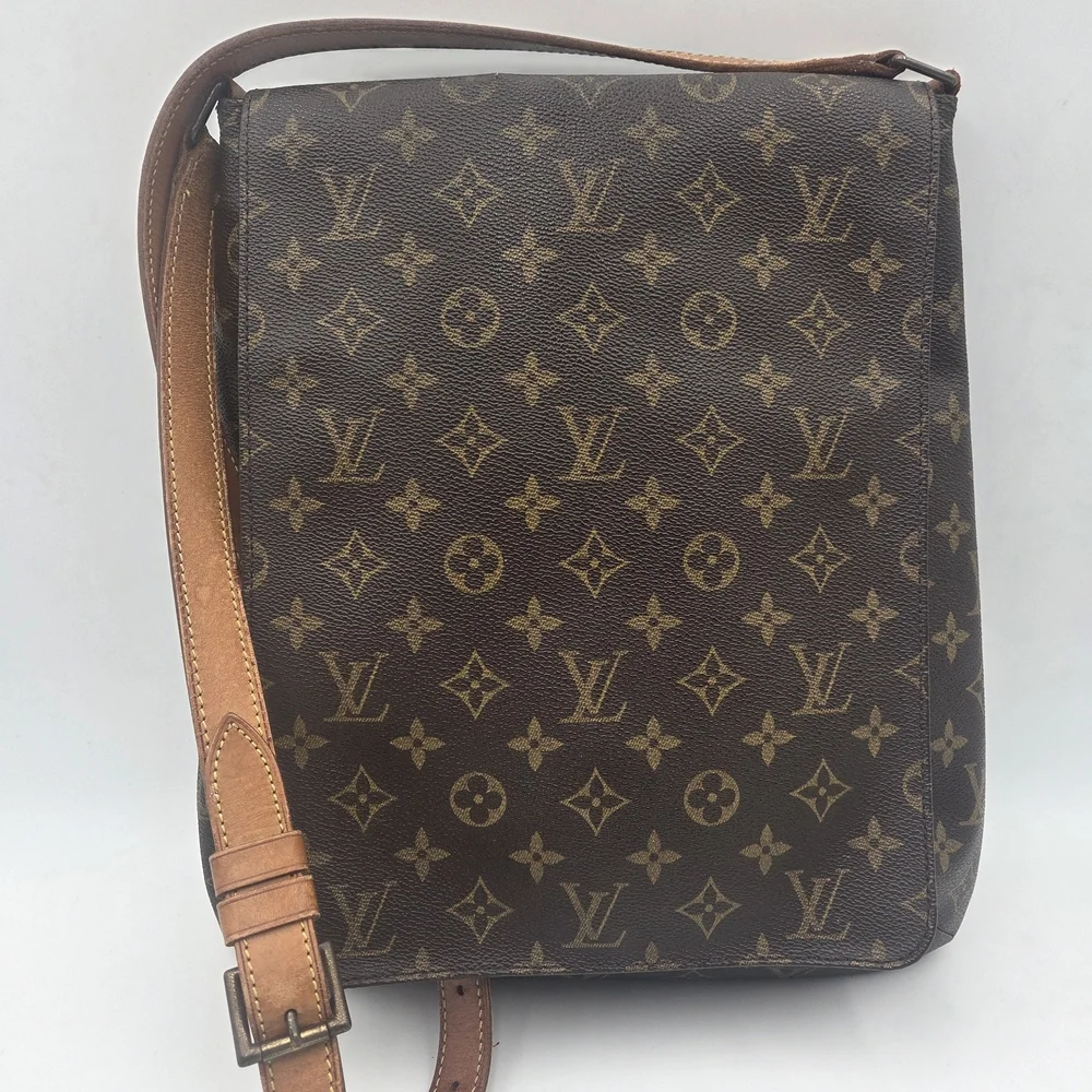 Authentic Louis Vuitton Brown Monogram Musette Salsa GM Shoulder Bag